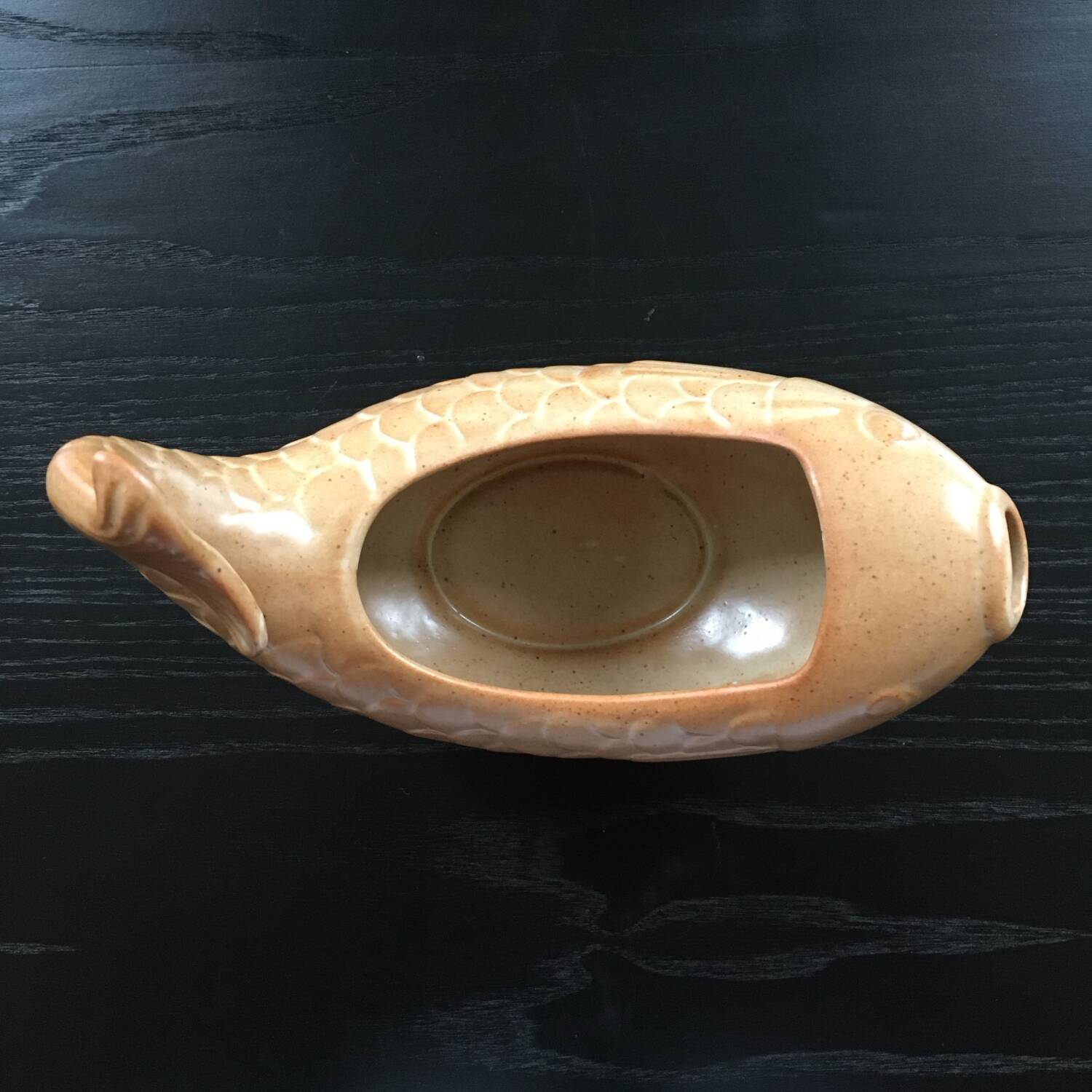 Fish cache pot in stoneware