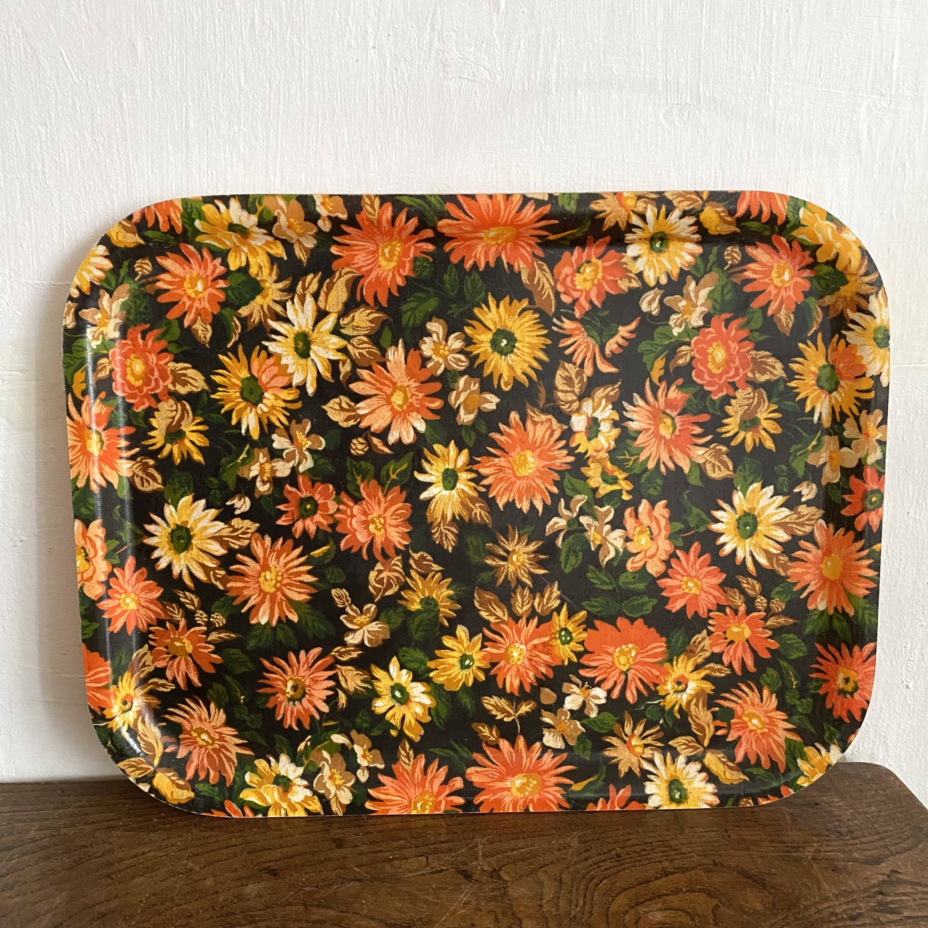 Plateau fleuri années 70
