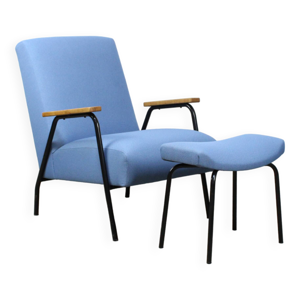 Fauteuil ''Rio'' et ottoman taureau de Pierre Guariche pour Meurop 1962