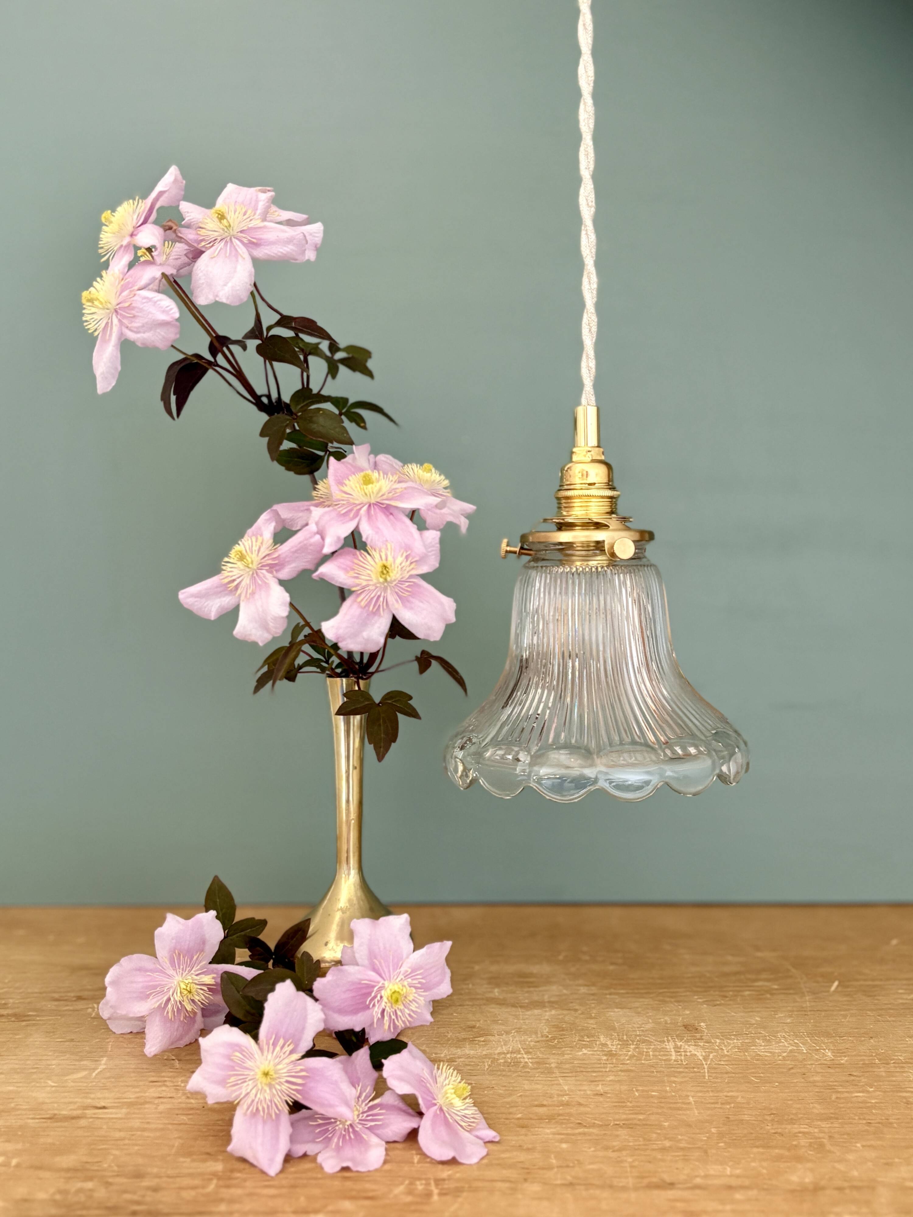 Suspension tulipe vintage en verre holophane