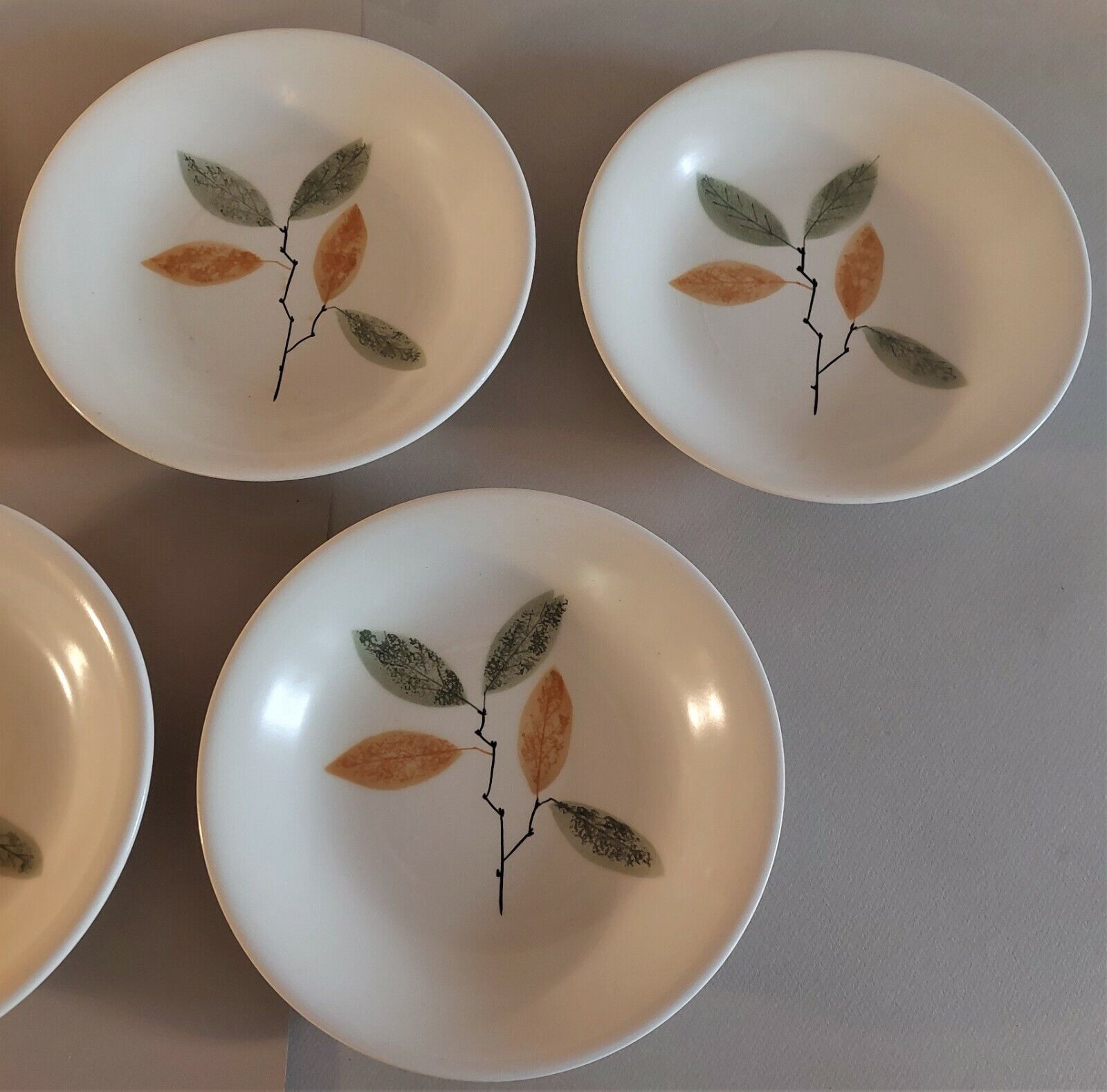 Assiettes creuses vintage grès signées Longchamp