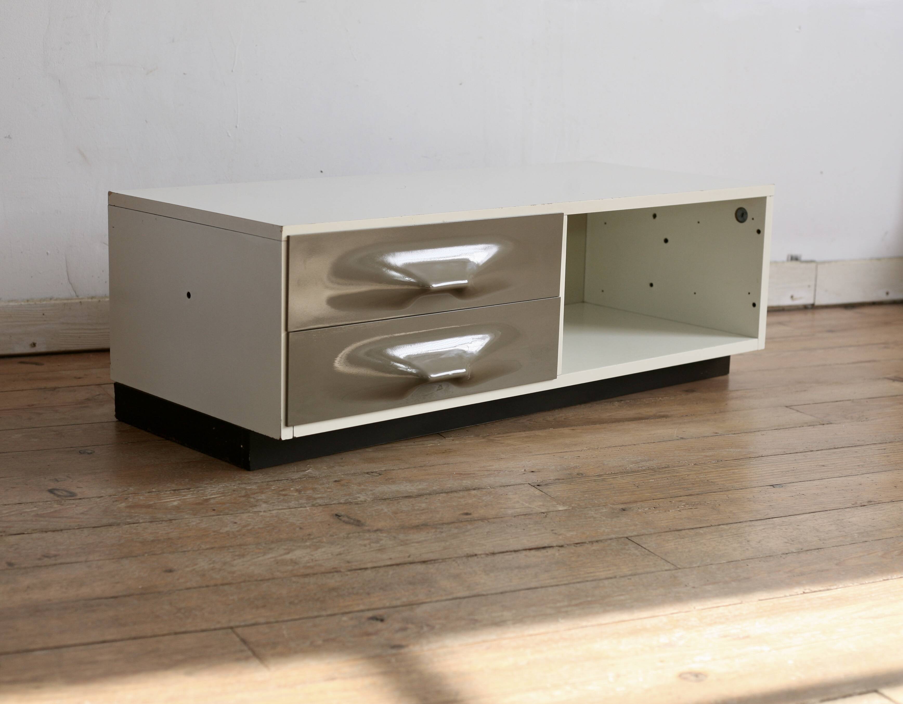 Low storage unit, Raymond Loewy, Doubinsky Frères, 1970s