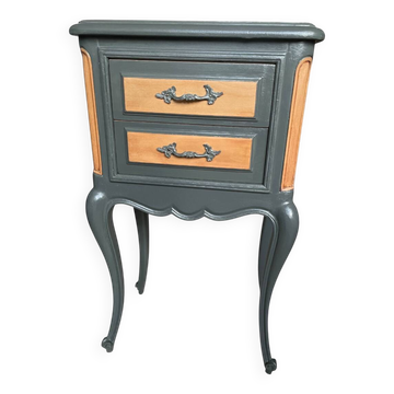 Bedside table