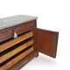 Commode Umbertino en acajou et noyer, 19e siècle.
