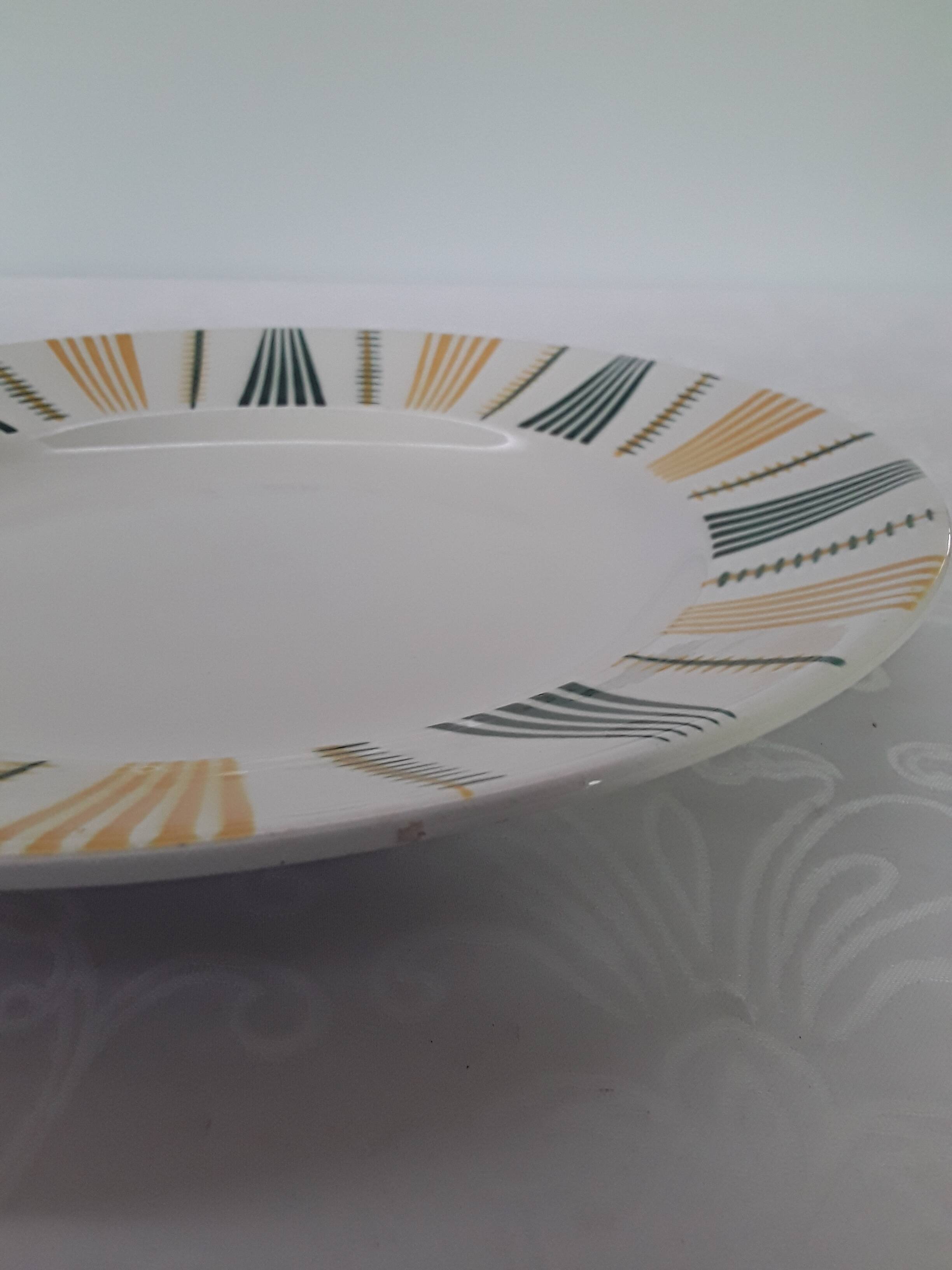 Sarreguemines and Digoin dish. France