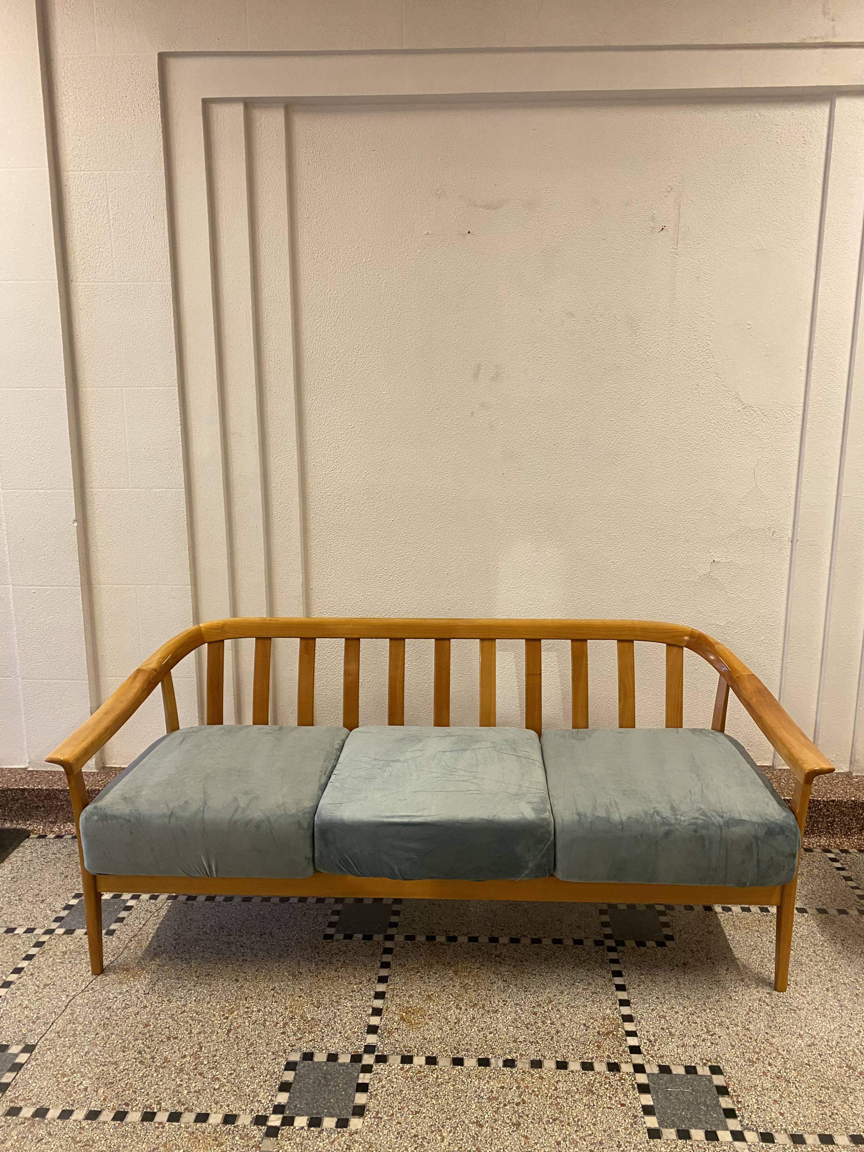 Three-seater bench Knoll Antimott 1960