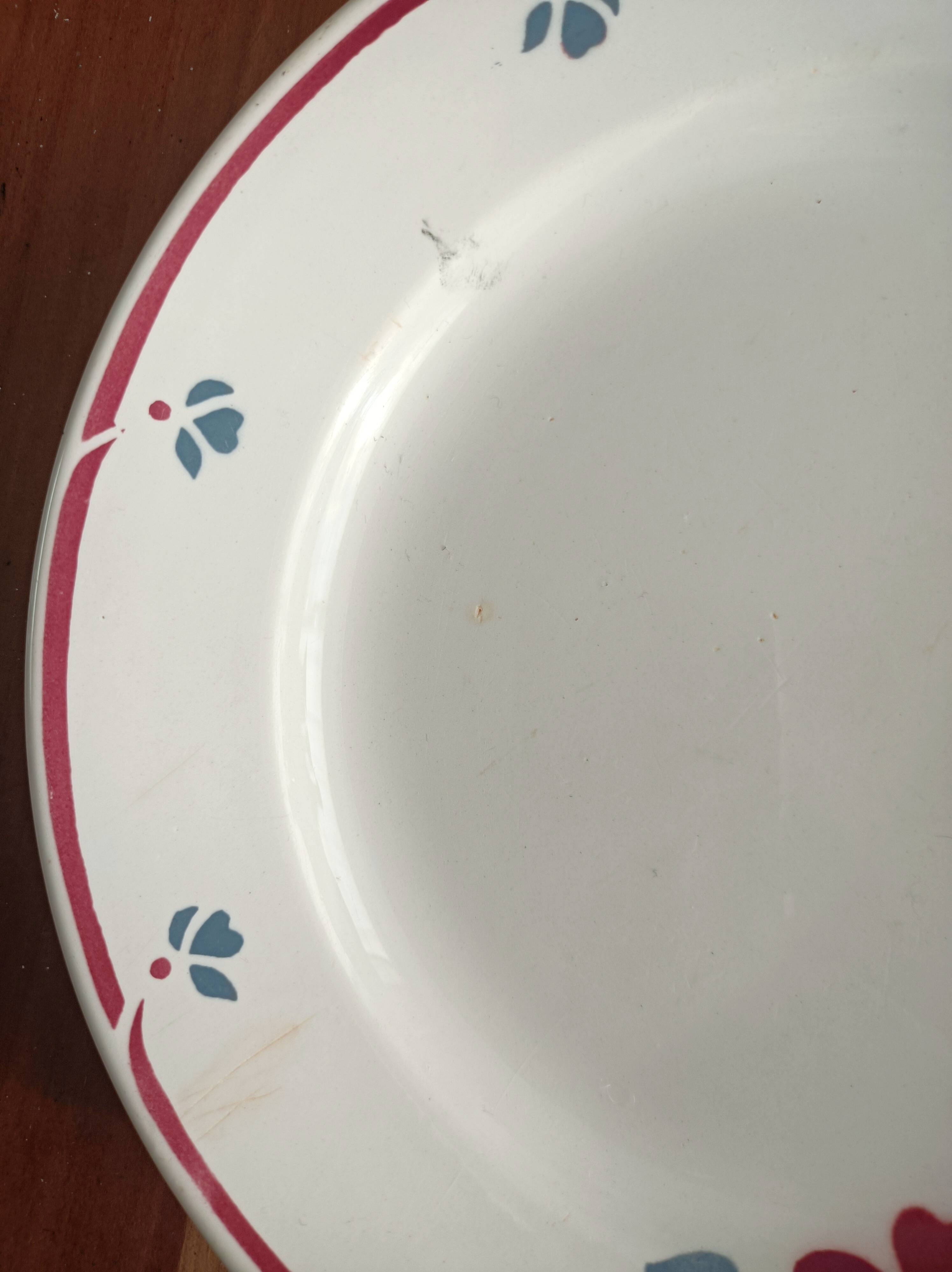 Set of 12 earthenware plates Salins, Nelly red