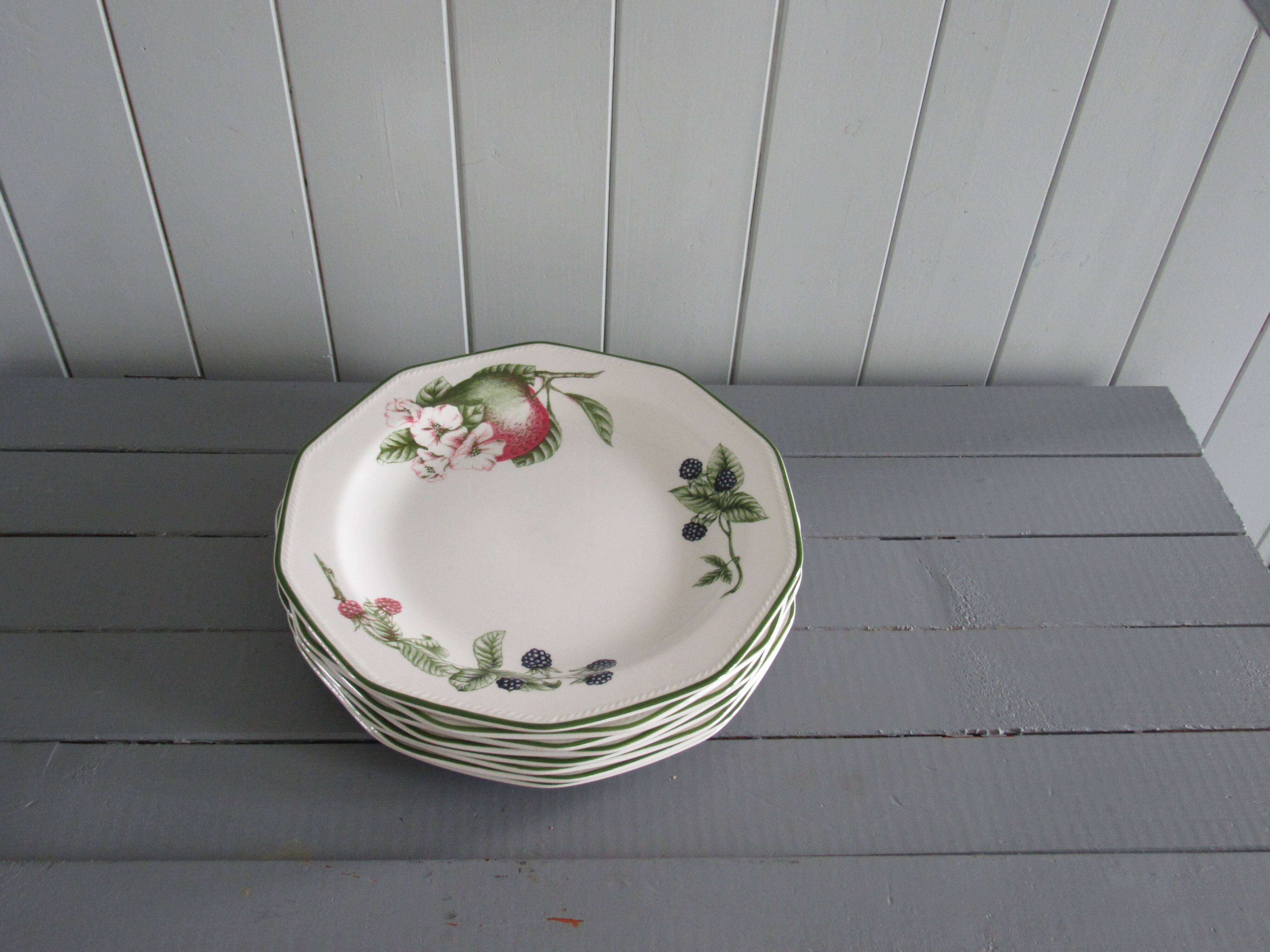 8 assiettes plates collection "Victorian Orchard" Churchill