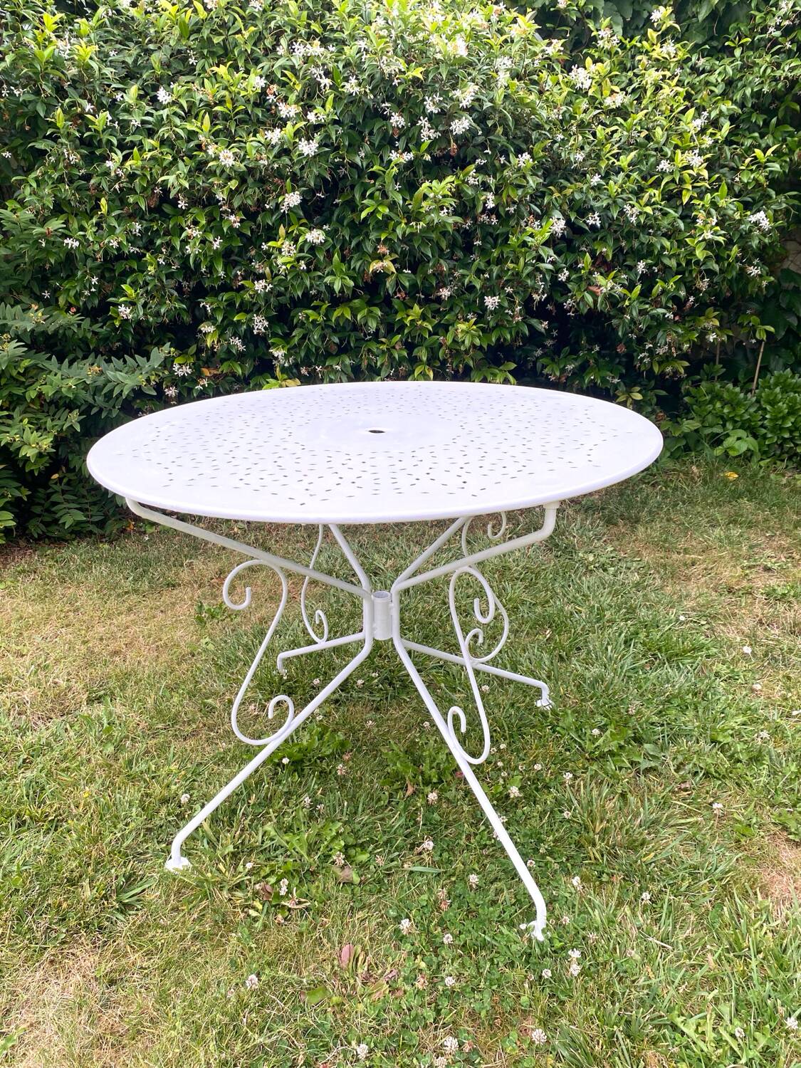 Old wrought iron garden furniture from the 1950s