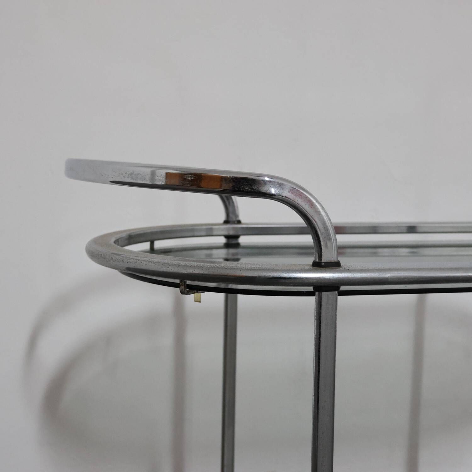 Carrello Portavivande In Acciaio Doppio Ripiano Cristallo Fumè Design