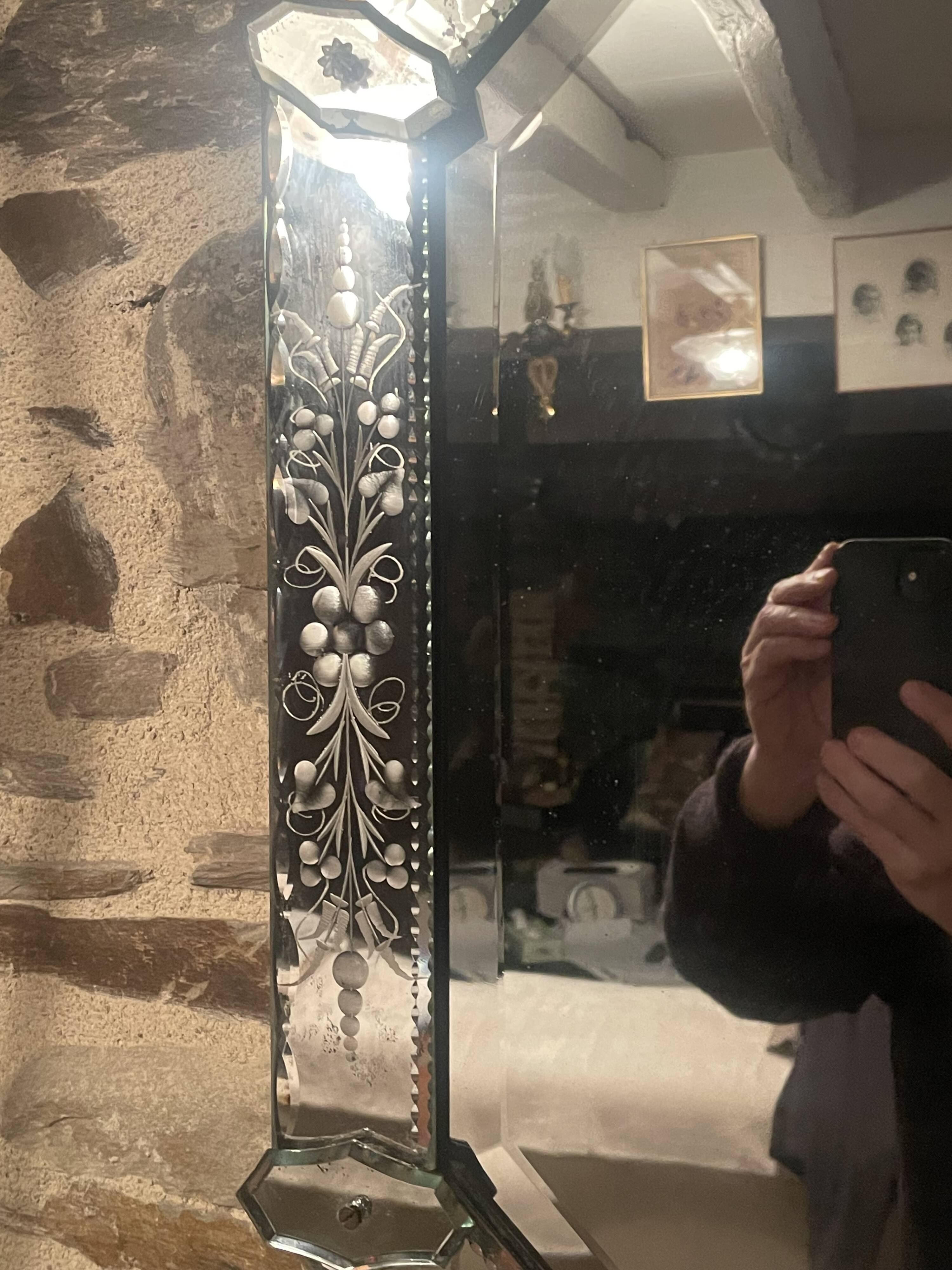 Venetian mirror 19th / 20th century Height 91 x 48.5 x 4 cm