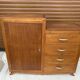 Petite armoire-commode asymétrique vintage