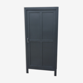 Armoire parisienne une porte