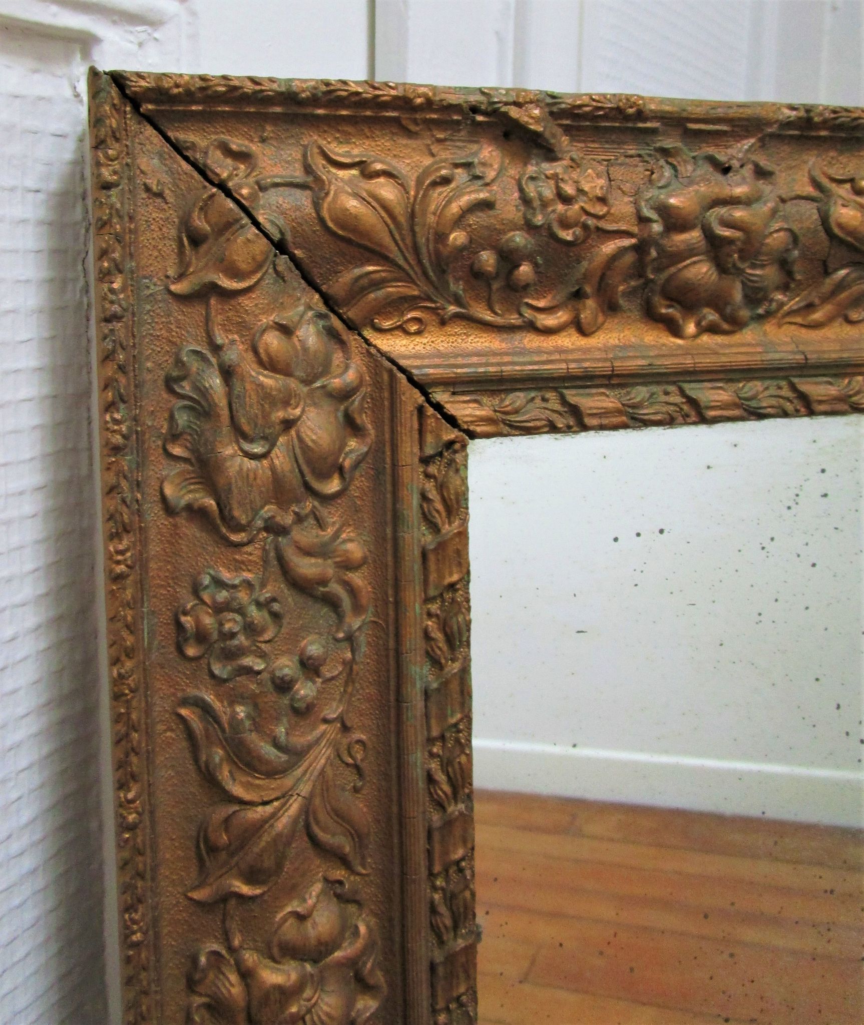 Mirror stitched golden stucco wood decorated with 19th century flowers 88 cm x 63 cm