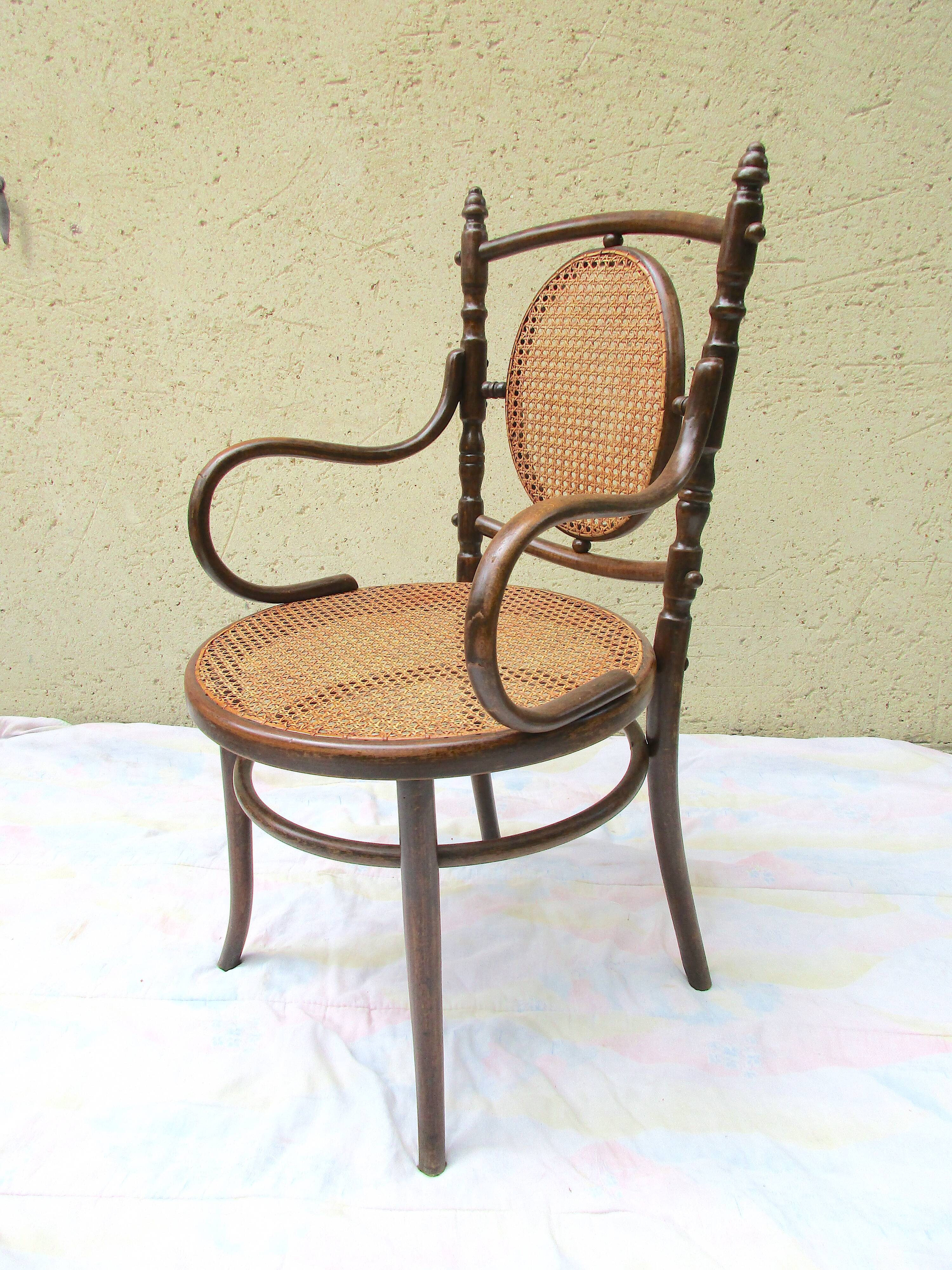 Fauteuil fischel 1920, bois courbé, estampillé