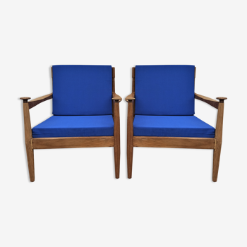 Paire de fauteuils scandinaves années 50 teck massif