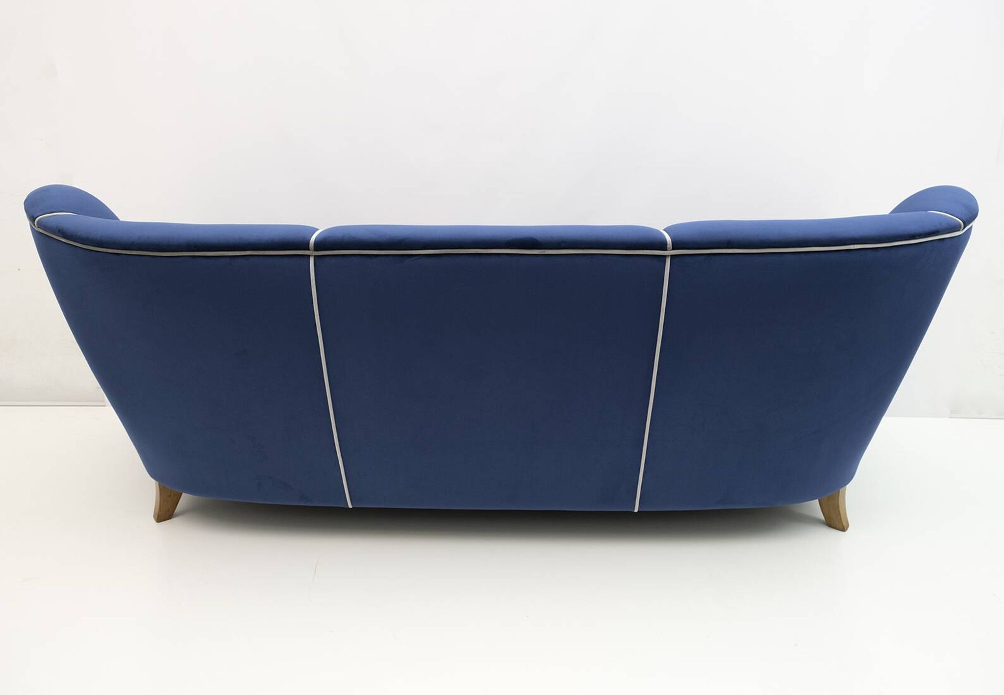 Guglielmo Ulrich Art Deco Italian Velvet Sofa, 1940s