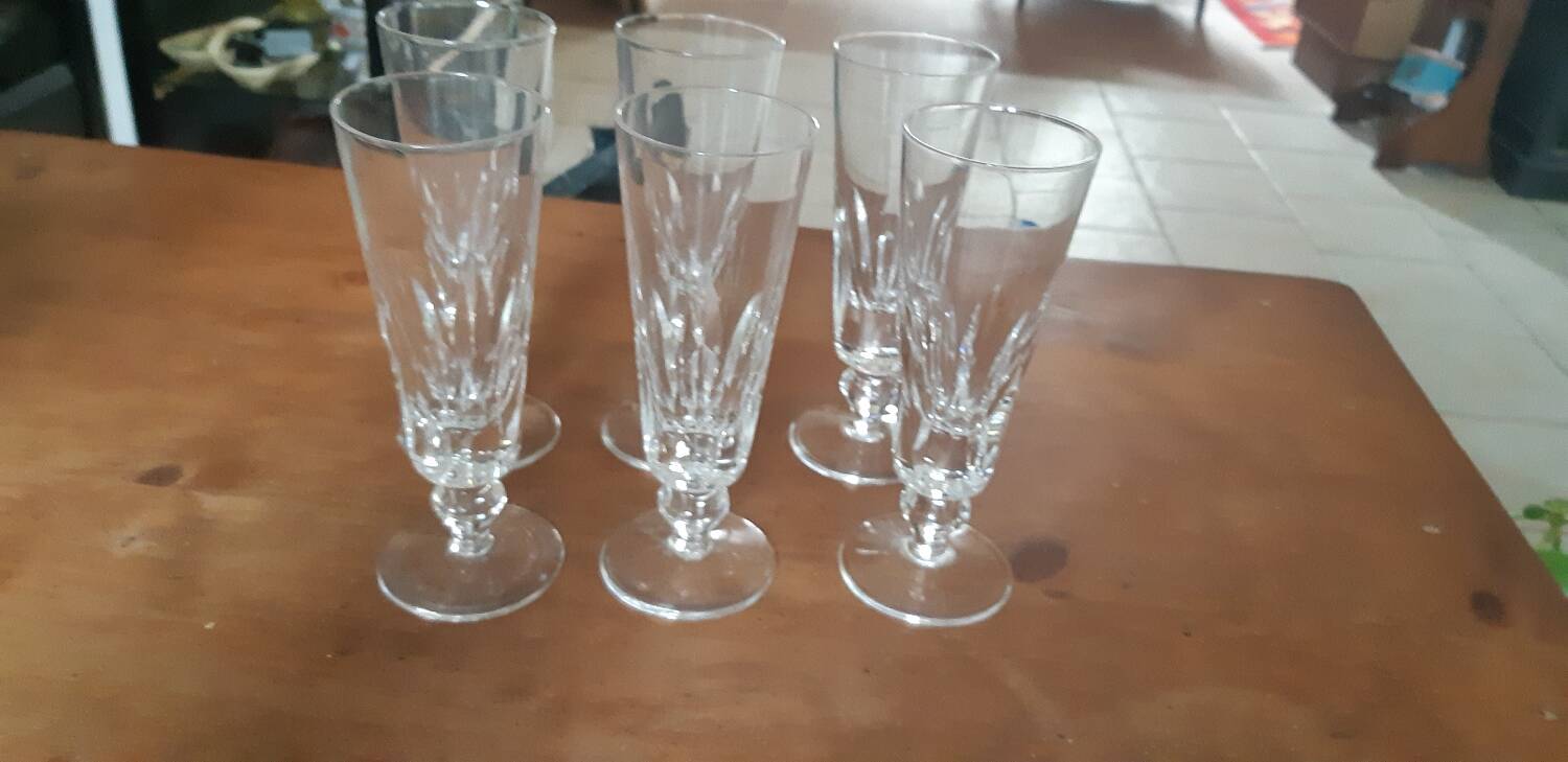 6 crystal flutes from St Louis