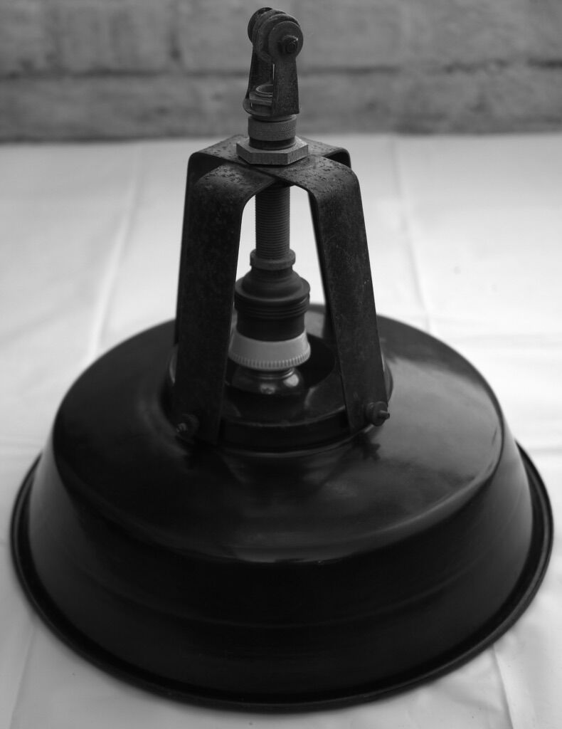 Industrial suspension mazda reflecto lux