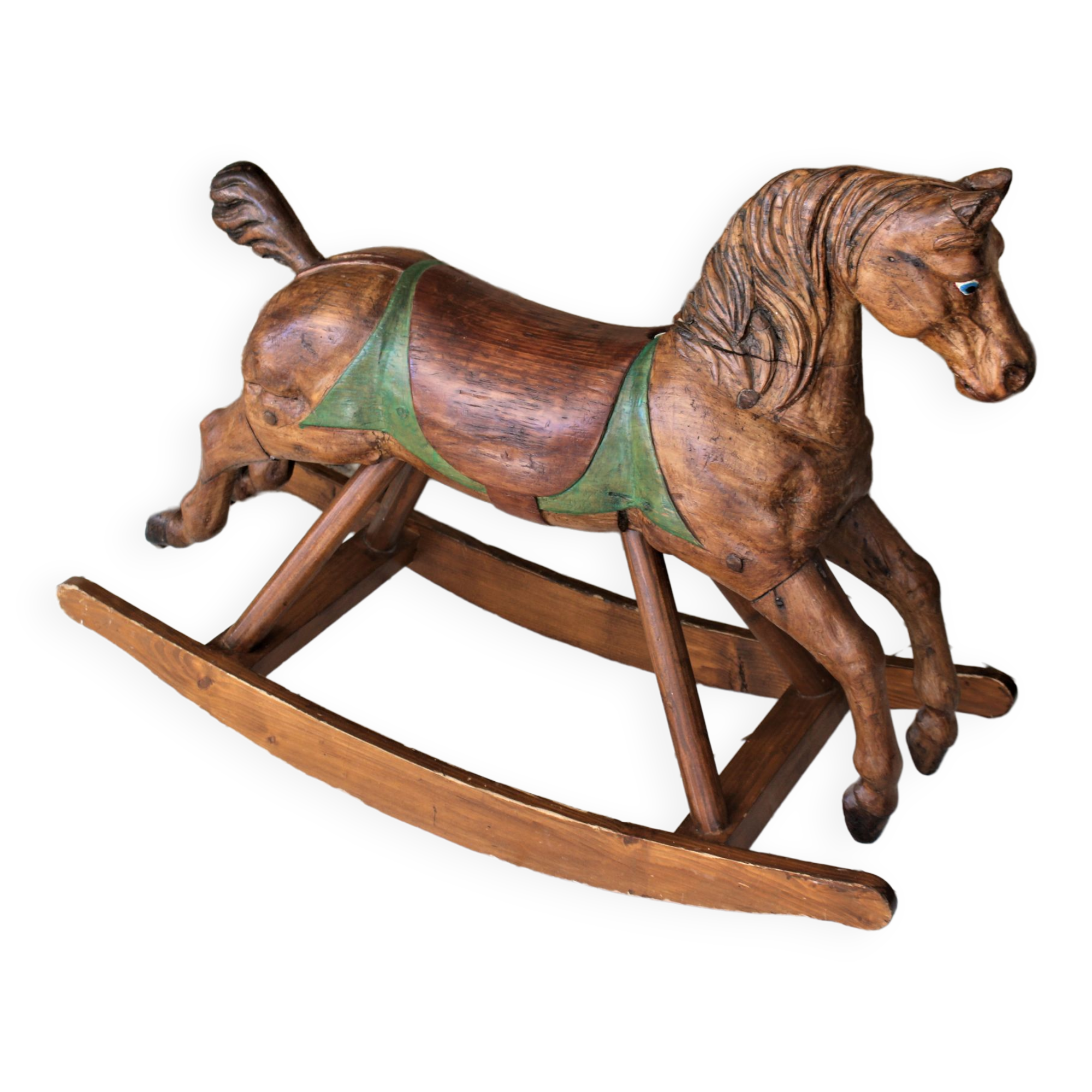 Ancien cheval de manège en bois
