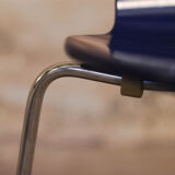 Tripod chair the Ant, n°.3100 by Arne Jacobsen for Fritz Hansen, circa 1952