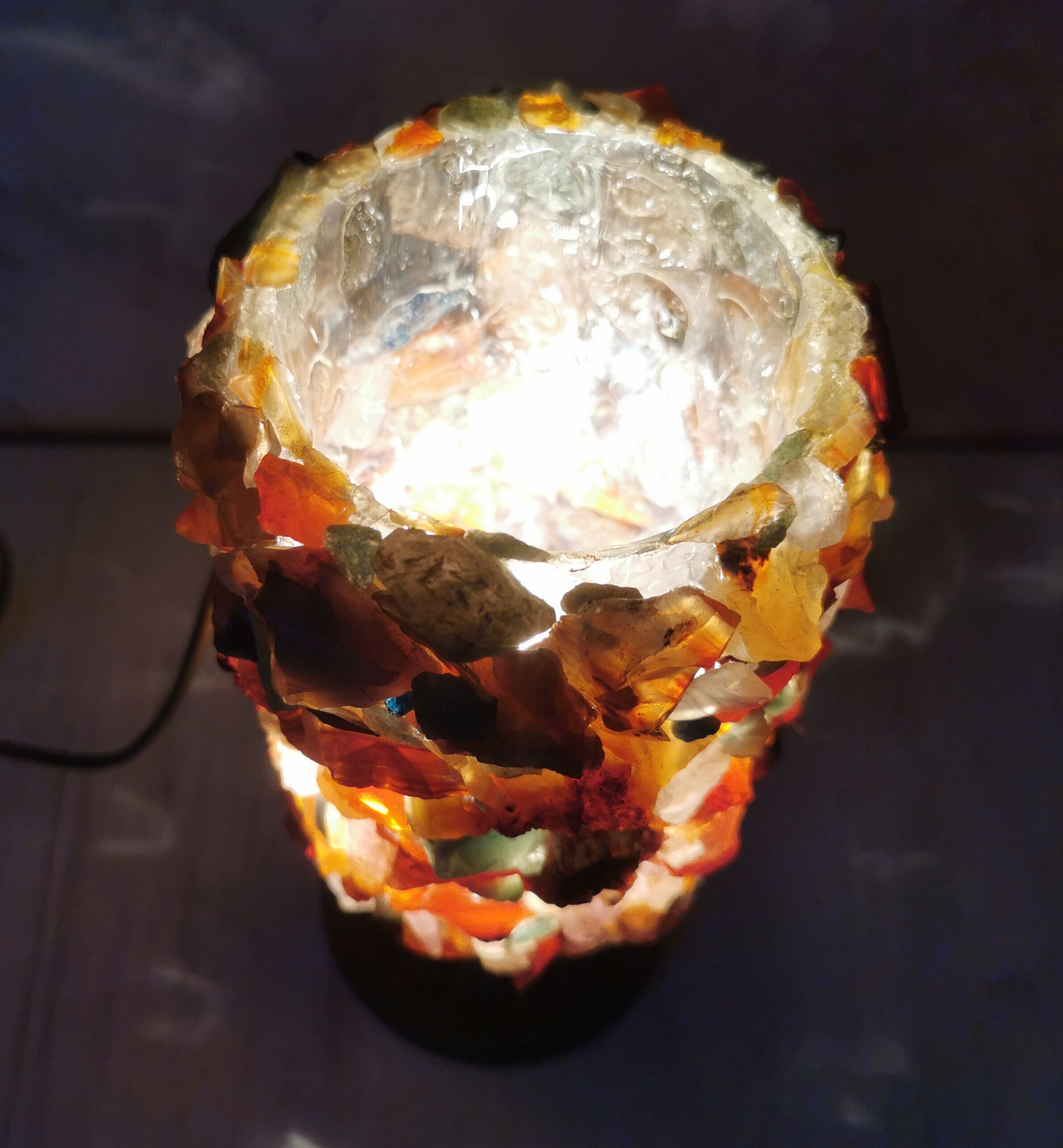 Table lamp gilded wood and stones