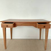 Bureau ancien à double tiroir, pieds gainés, XIXème