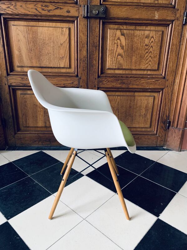 Fauteuil Daw De Charles Et Ray eames Édition vitra