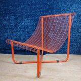 table and armchair: SKALBODA model in metal wire created by Niels