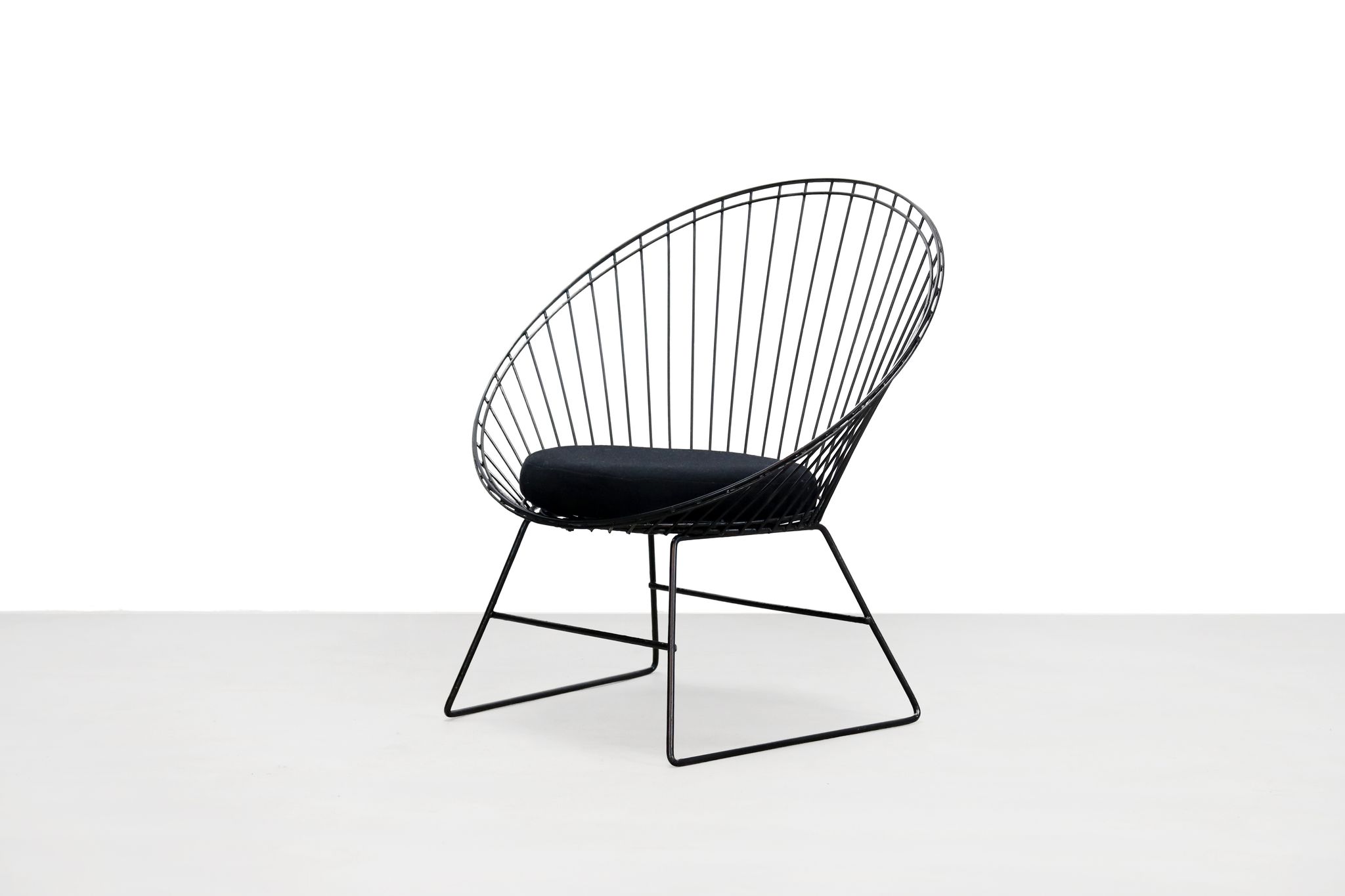 Dutch wire chair by C. Braakman and A. Dekker for Pastoe and Tomado