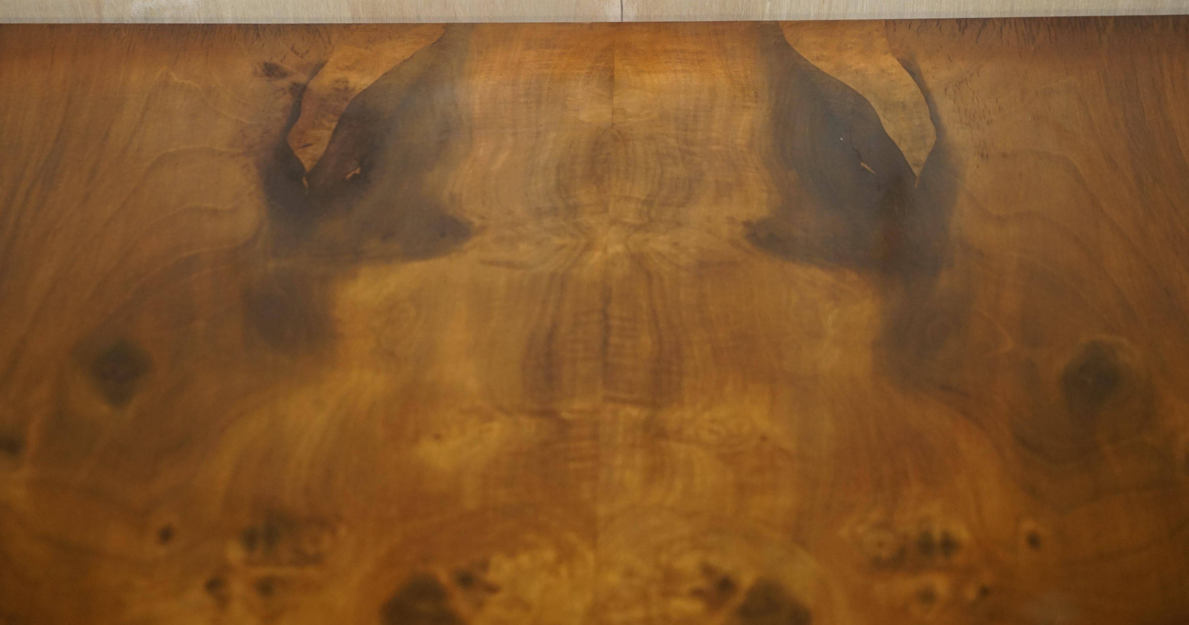 Armoire de gouvernante Art Deco en noyer burr par Waring & Gillow
