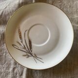 Lot d’un service à thé café en porcelaine avec tasses.