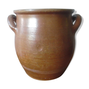 Pot en grès ancien