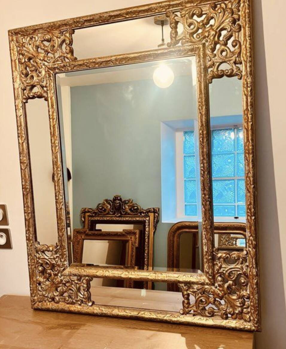 Deknudt mirror with gold frame – 83×102 cm –