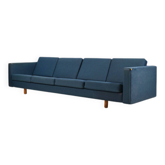 Canapé GE-300/4 de Hans J. Wegner Getama Danemark années 1960