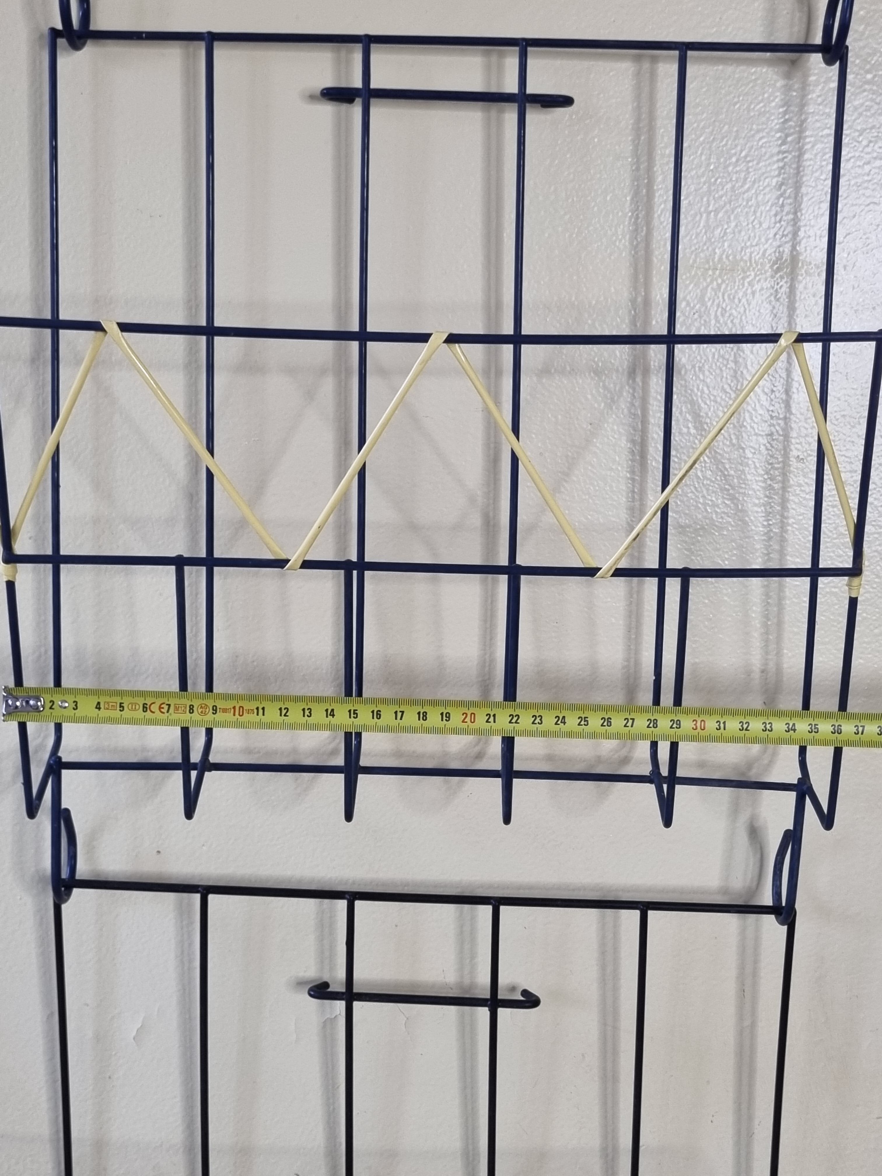 Magazine holder