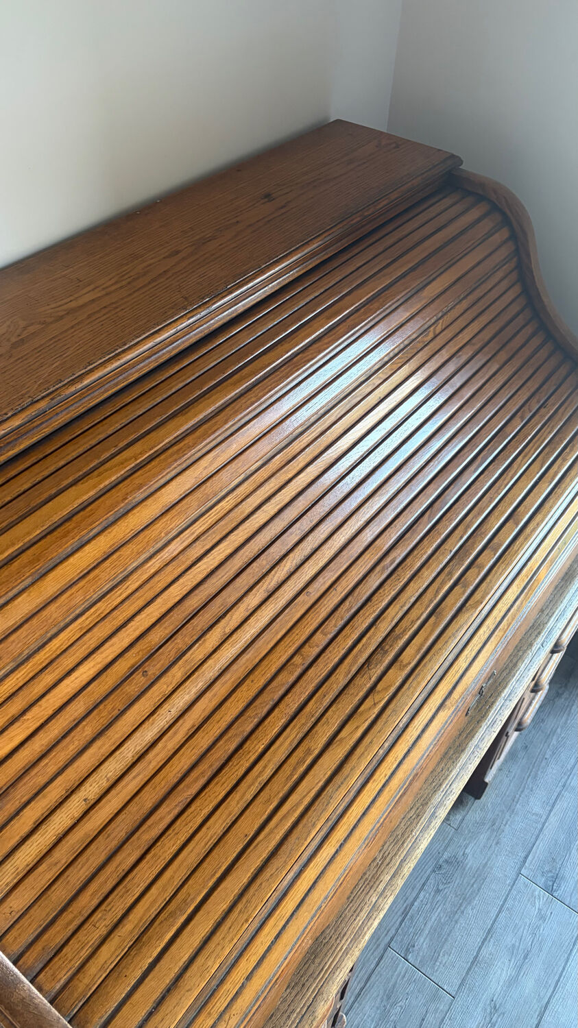 Old American office Delaunay