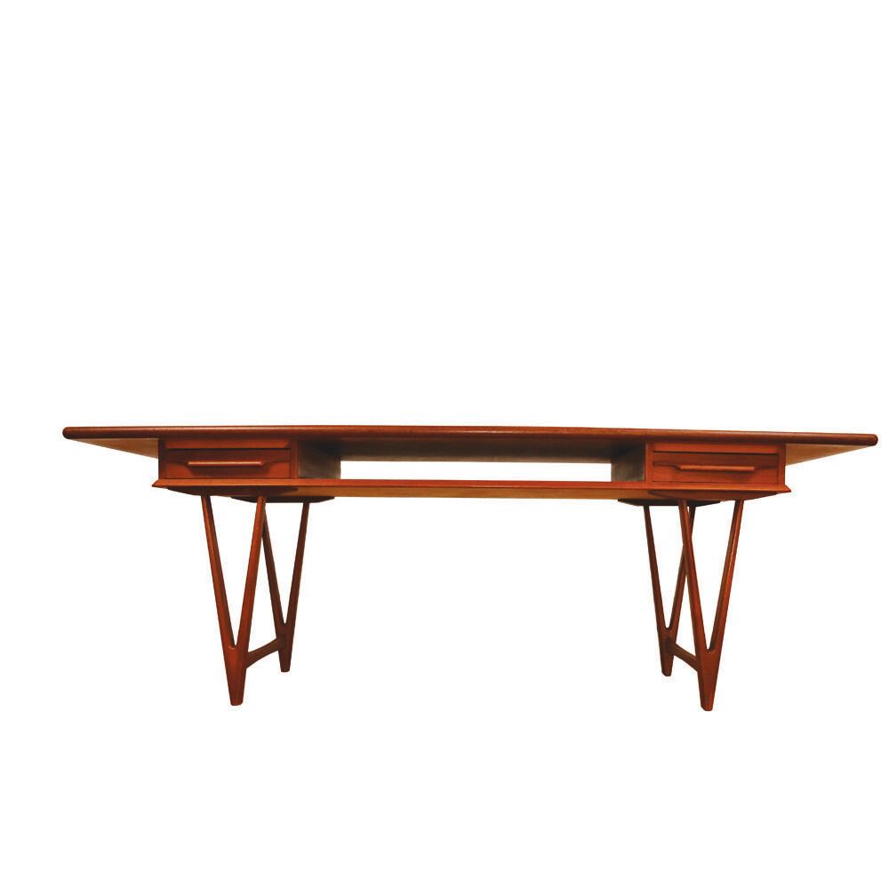 Model 32 v-legged teak coffee table by e.w.bach for møbelfabrikken toften, denmark, 1960s