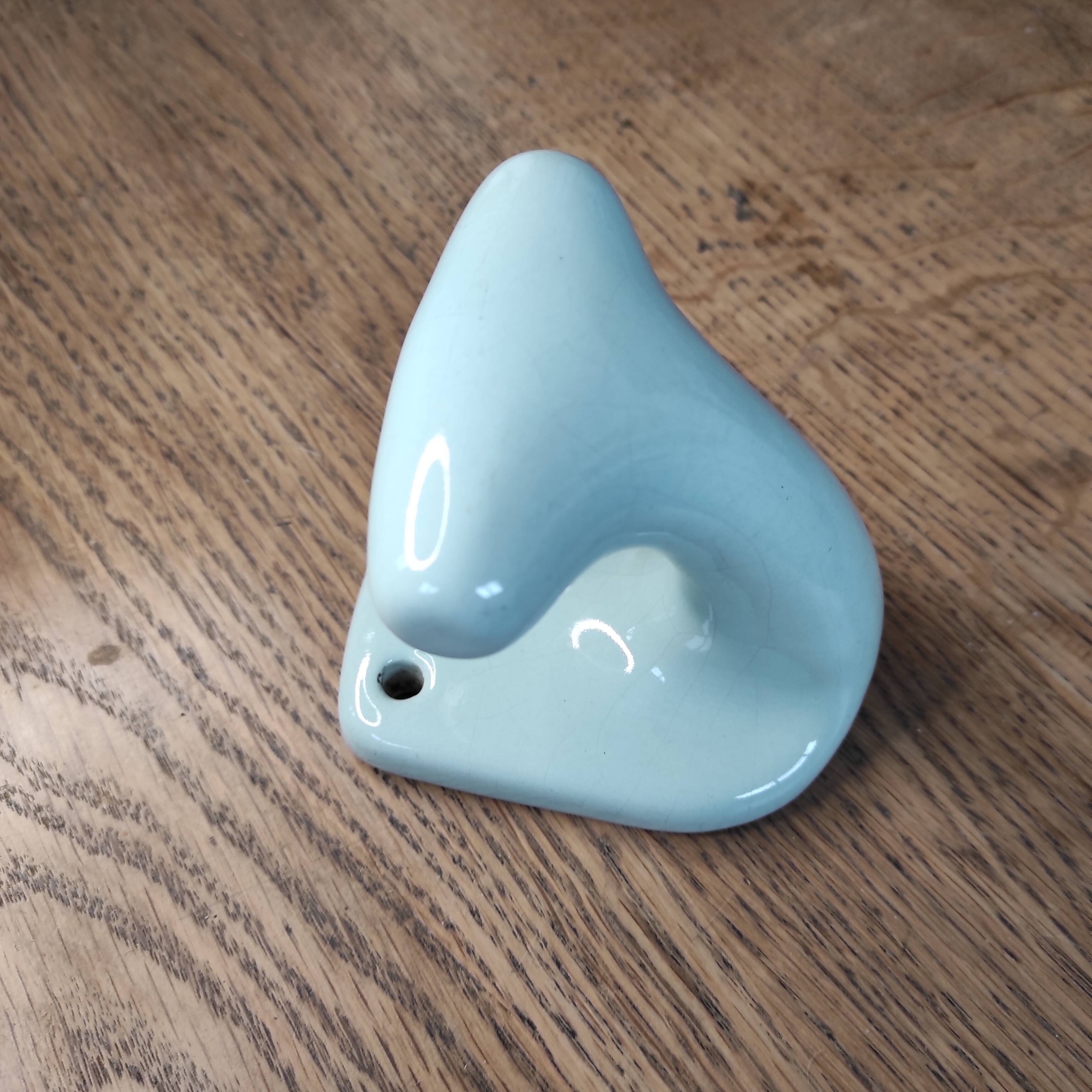 Porcelain hook