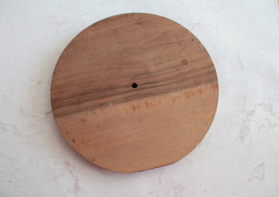 Old rose in natural solid wood,