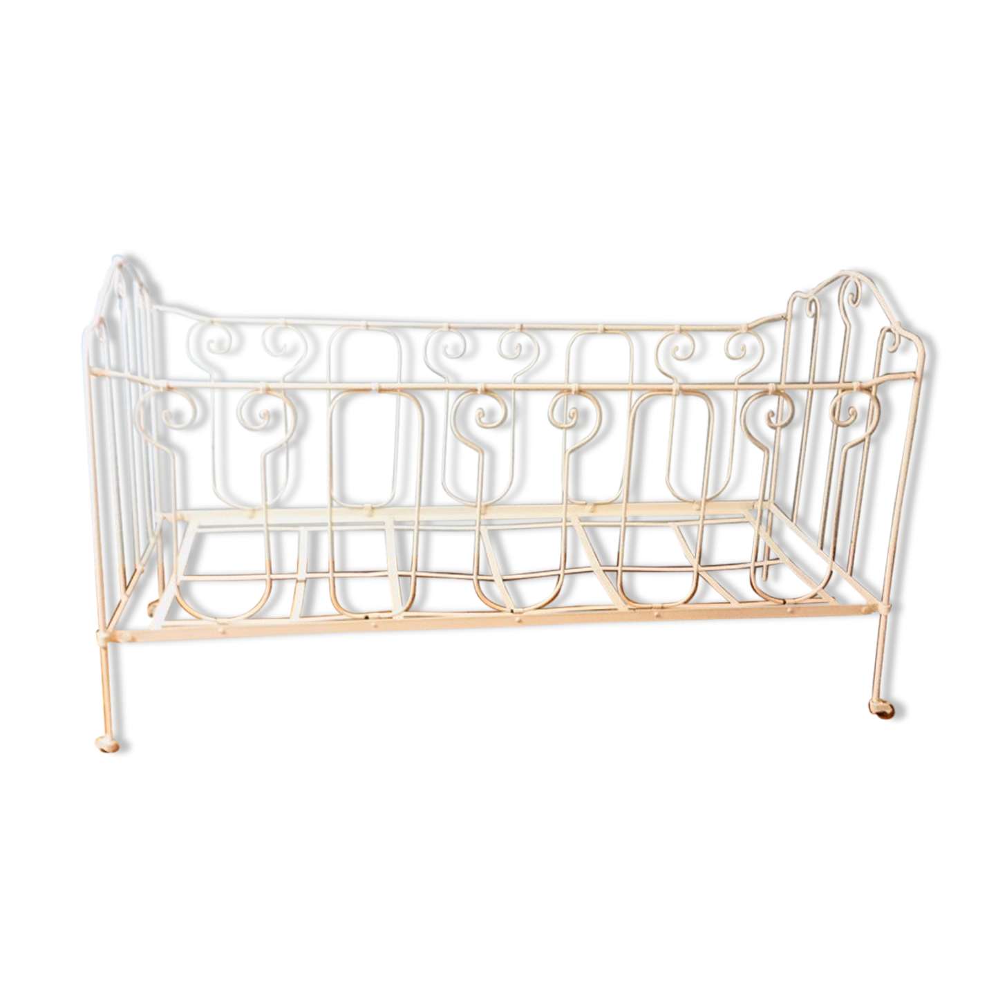 Child white wrought iron bed