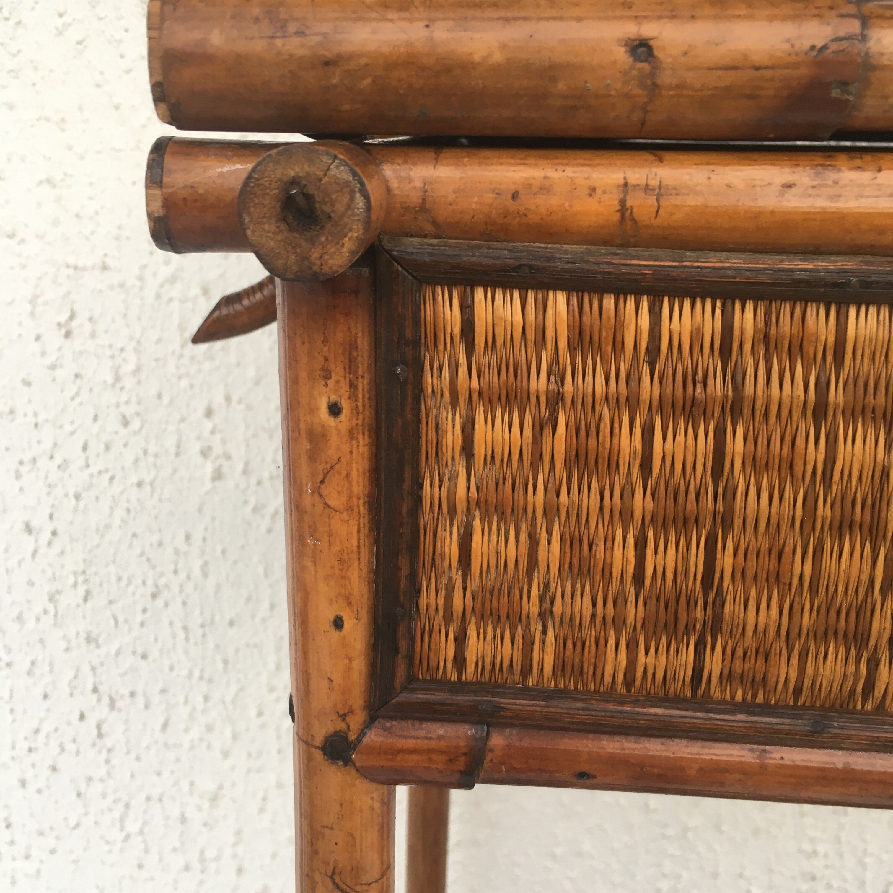 Portable bamboo worker furniture