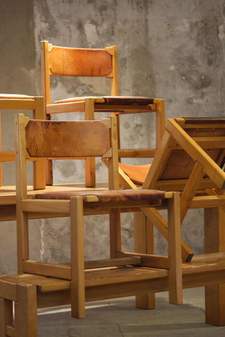 Regain home dining room set