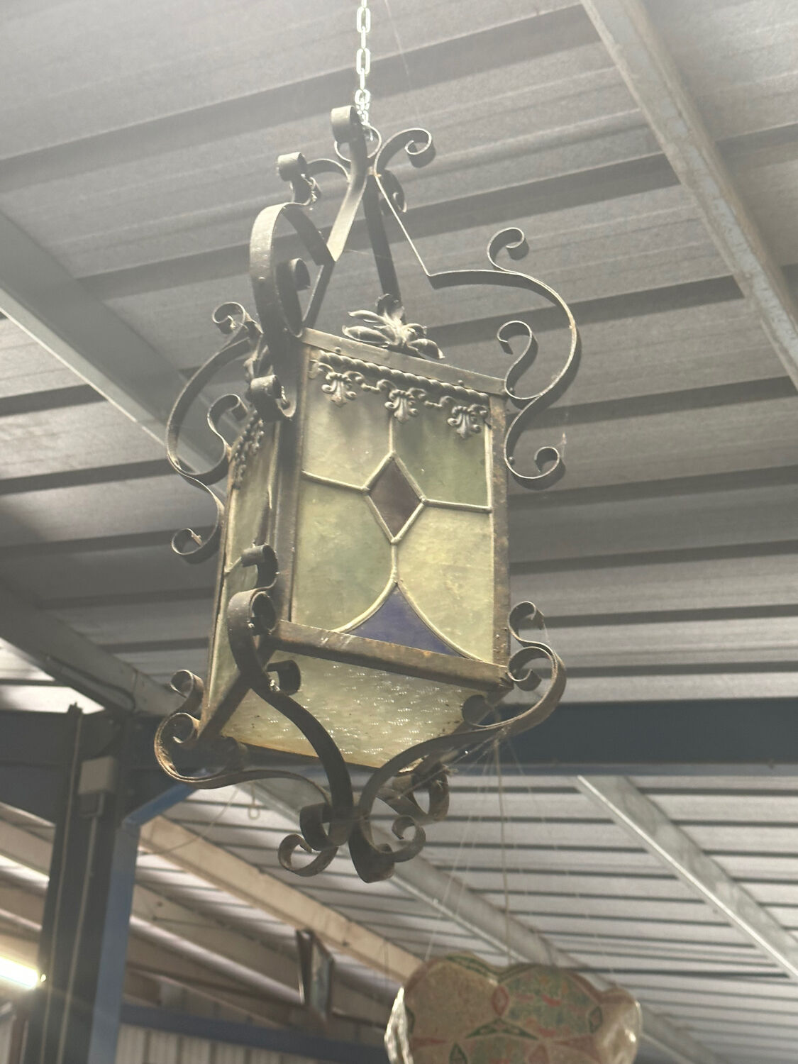 Outdoor lantern