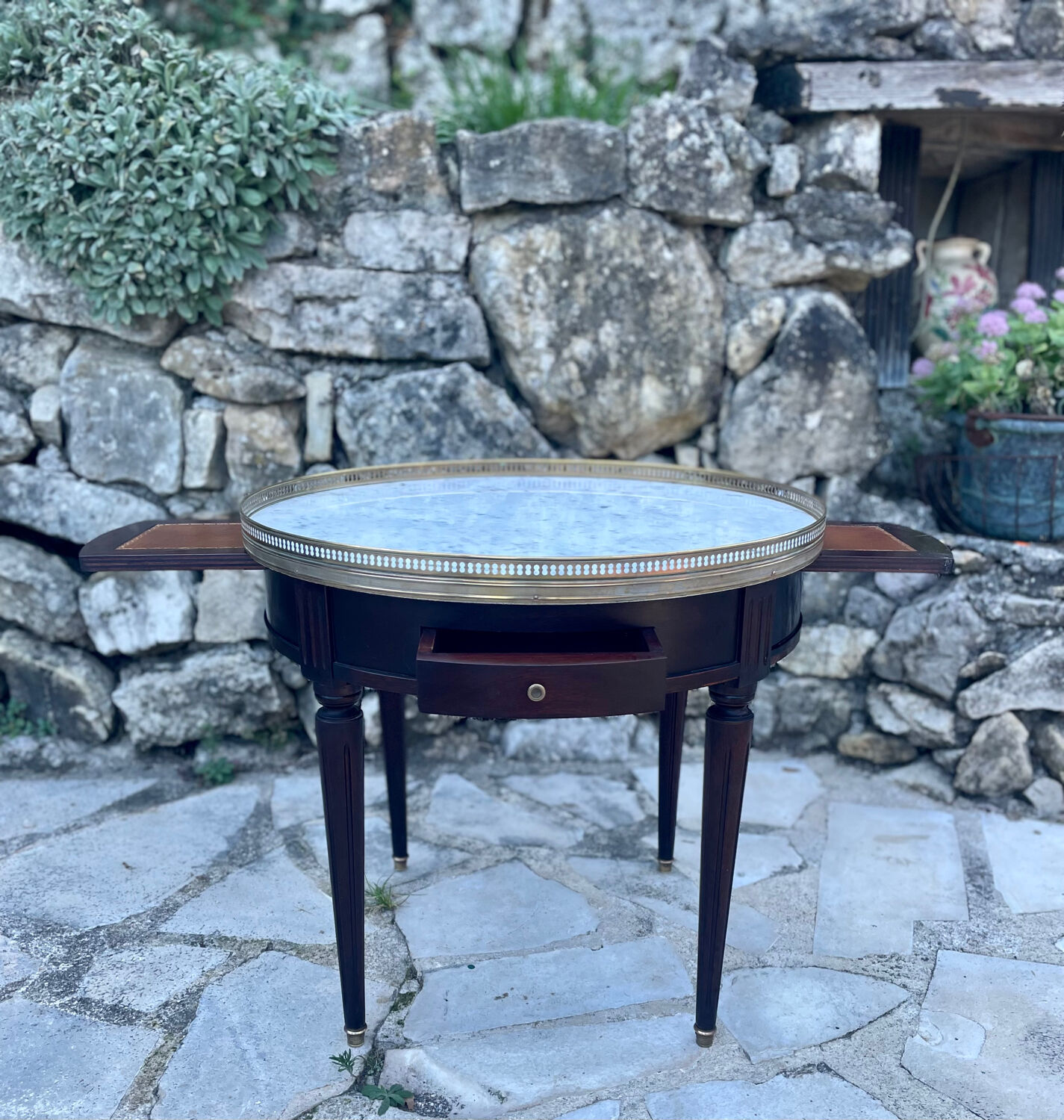 Mahogany hot water bottle table