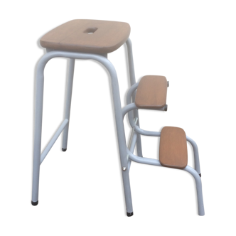 Market foot stool