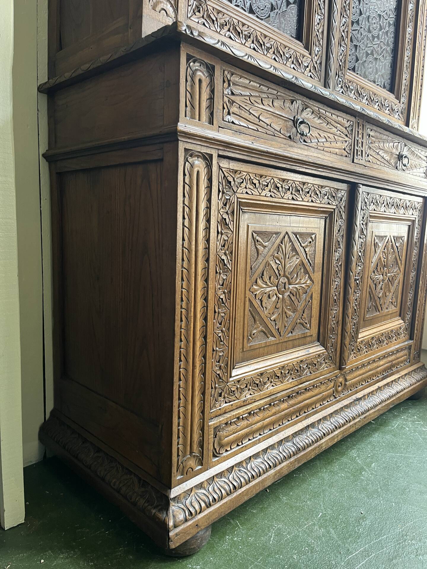 4-door sideboard