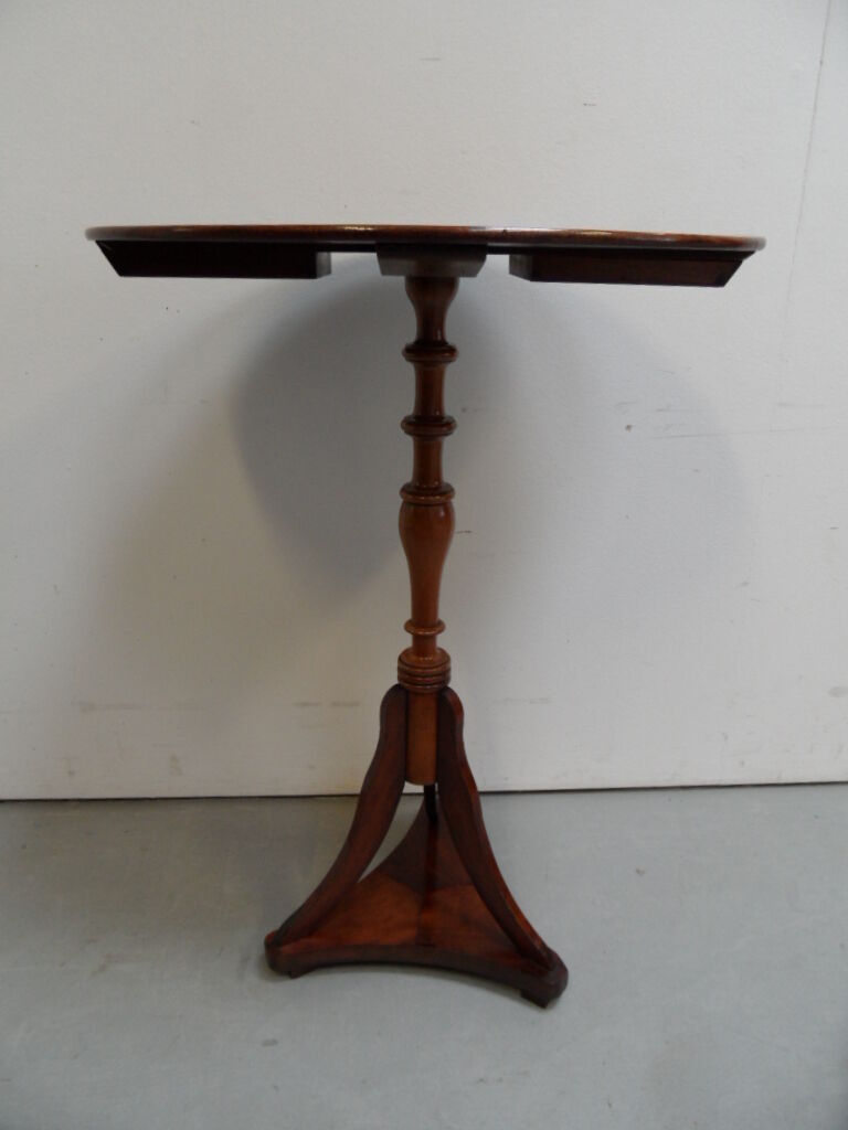 Table d’échecs antique