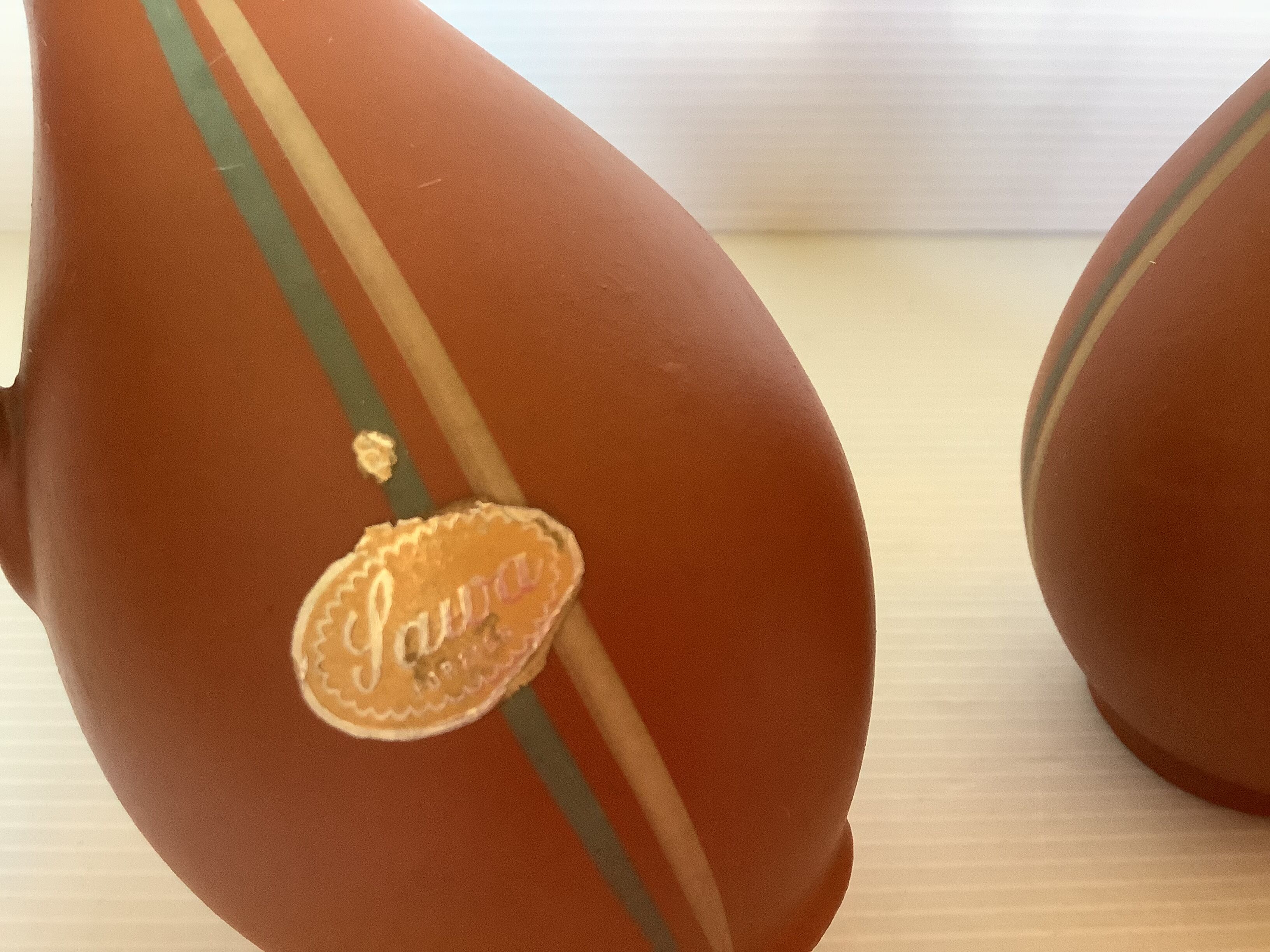 Paire de vases terra cotta Sawa foreign