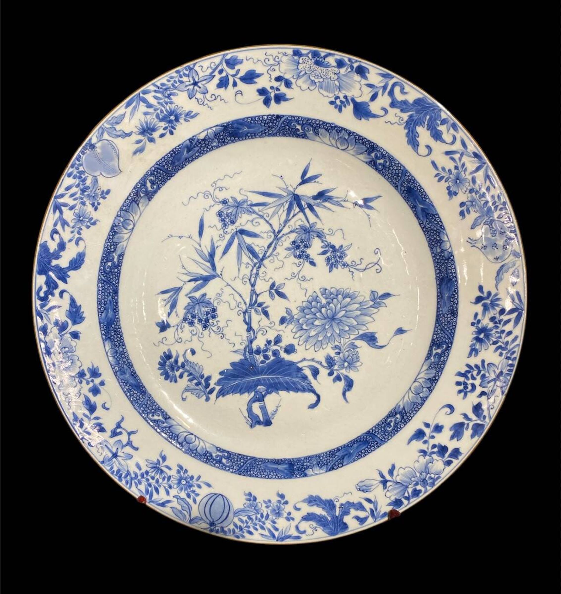 Grand plat en porcelaine Compagnie des Indes XVIIIème
